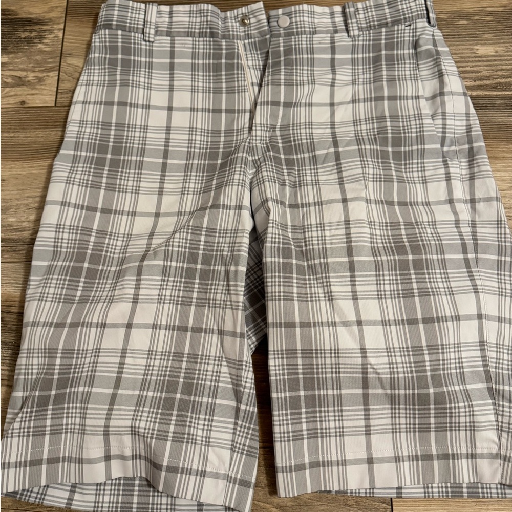 Nike Golf Gray and White Striped Shorts